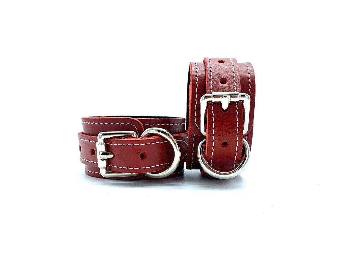 TANGO 8 Piece Italian Leather Bondage Set